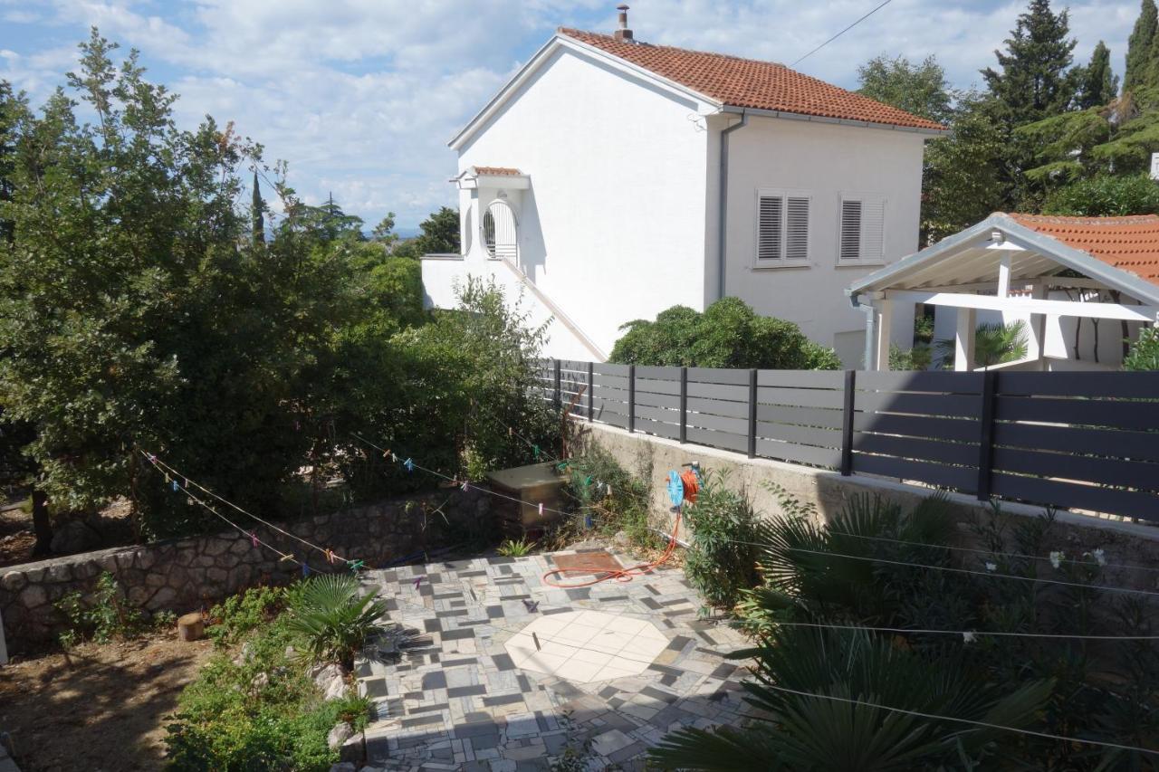 Apartments Obradovic Dramalj Exterior foto